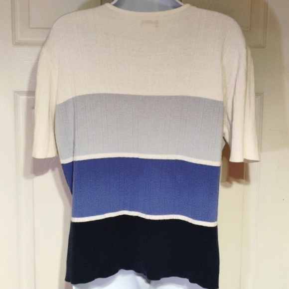 Yarnworks light button up sweater - Picture 7 of 10